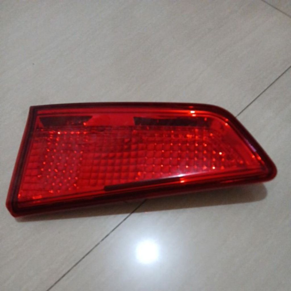 reflekor pintu bagasi grand new avanza xenia