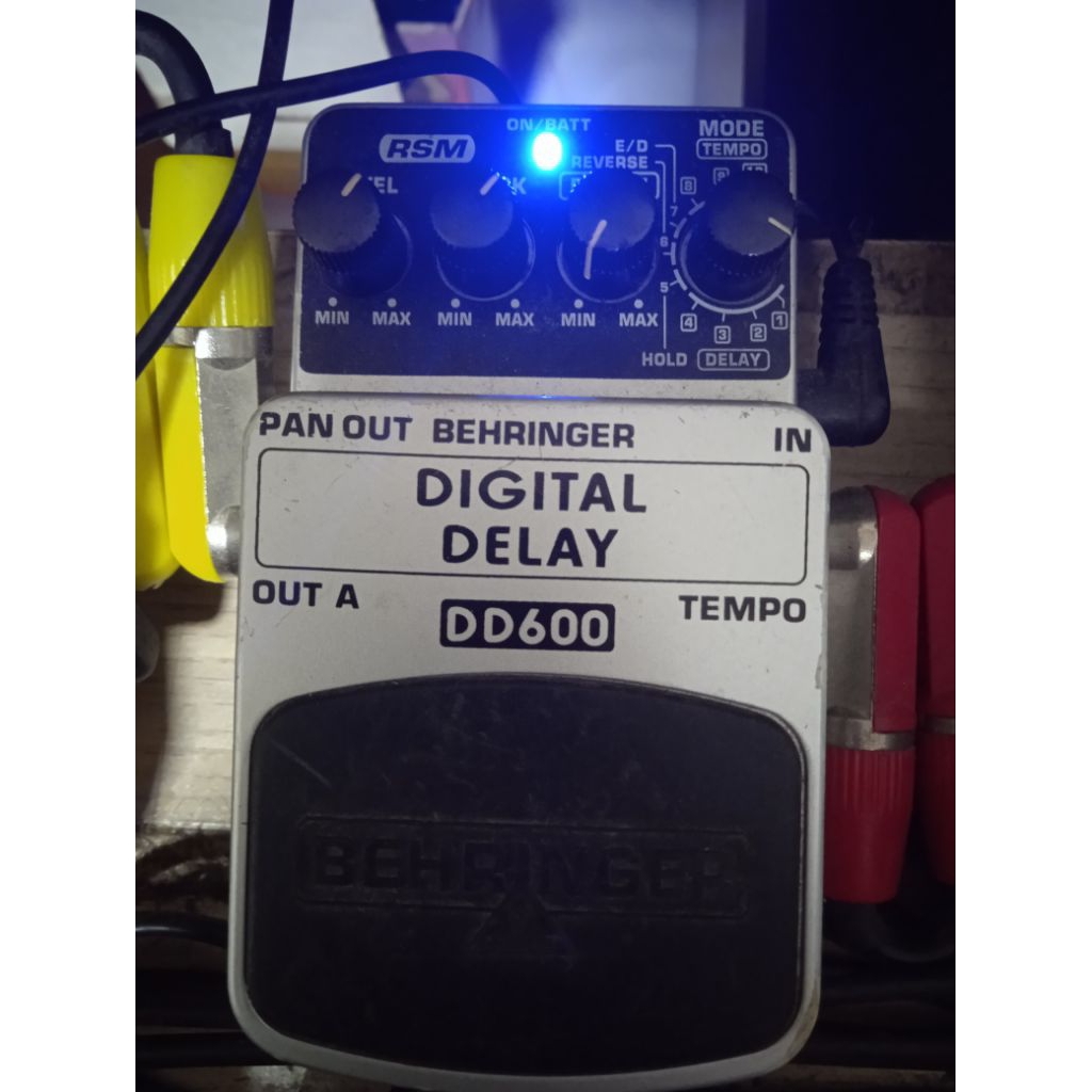 Efek Behringer Digital Delay DD600