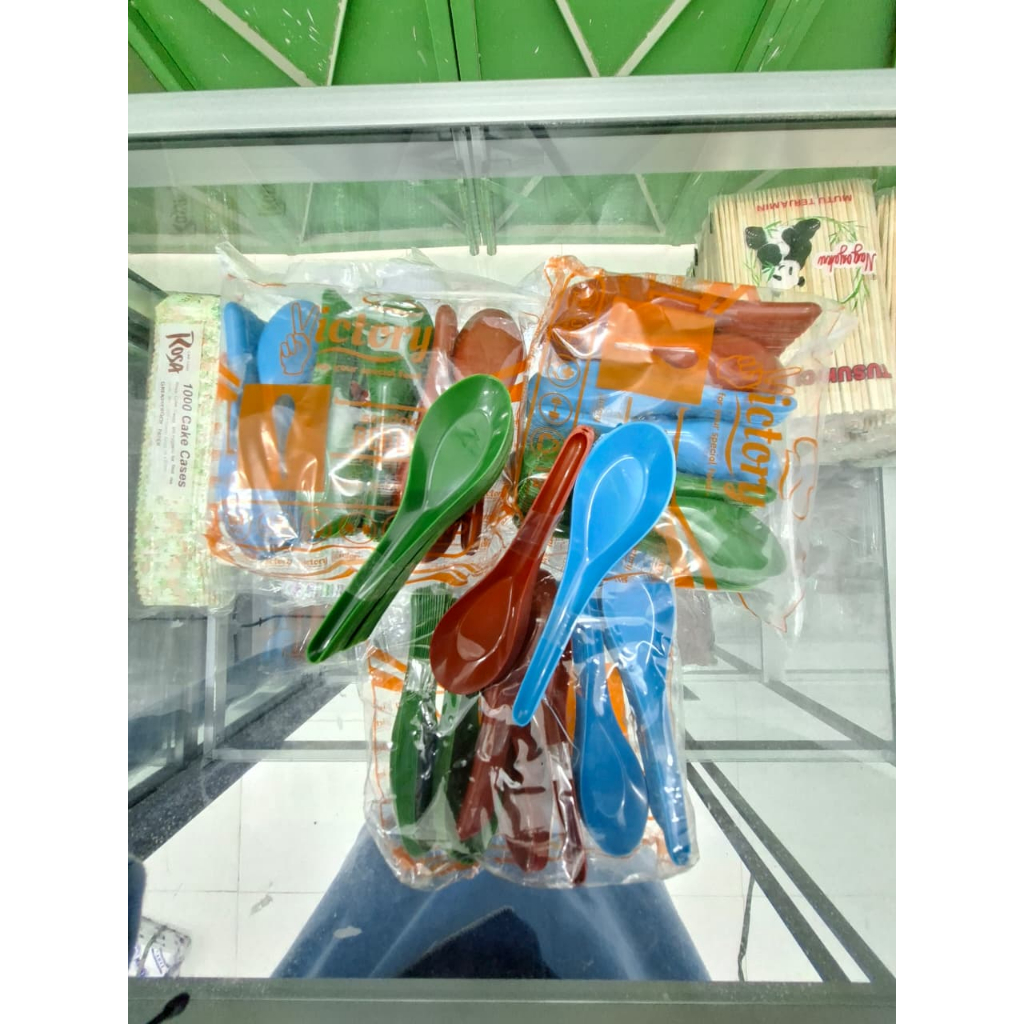 sendok bebek warna warni/ sendok plastik sekali pakai