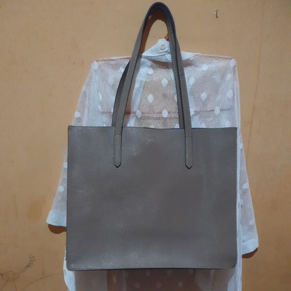 latem tote bag