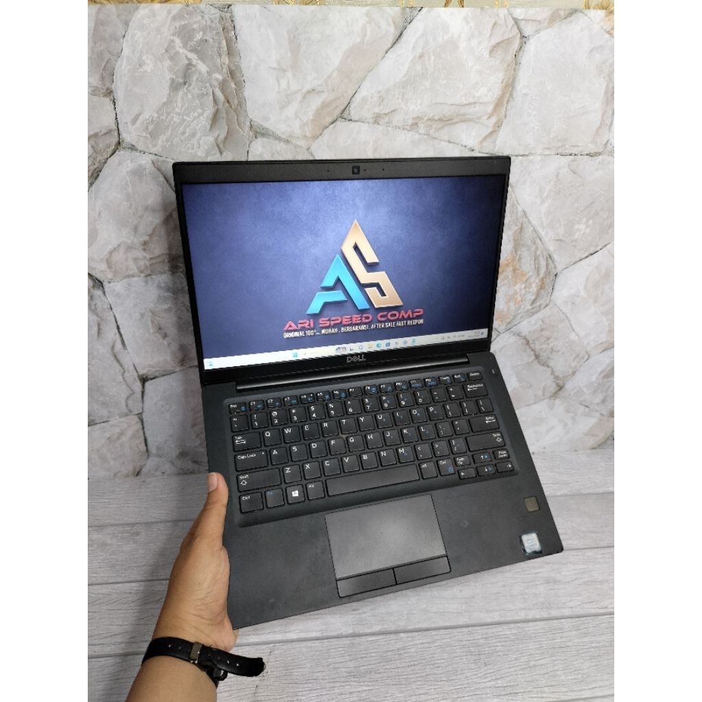 DELL LATITUDE 7390 i7-7600u/ 16GB RAM/ 512GB SSD/ BACKLITE