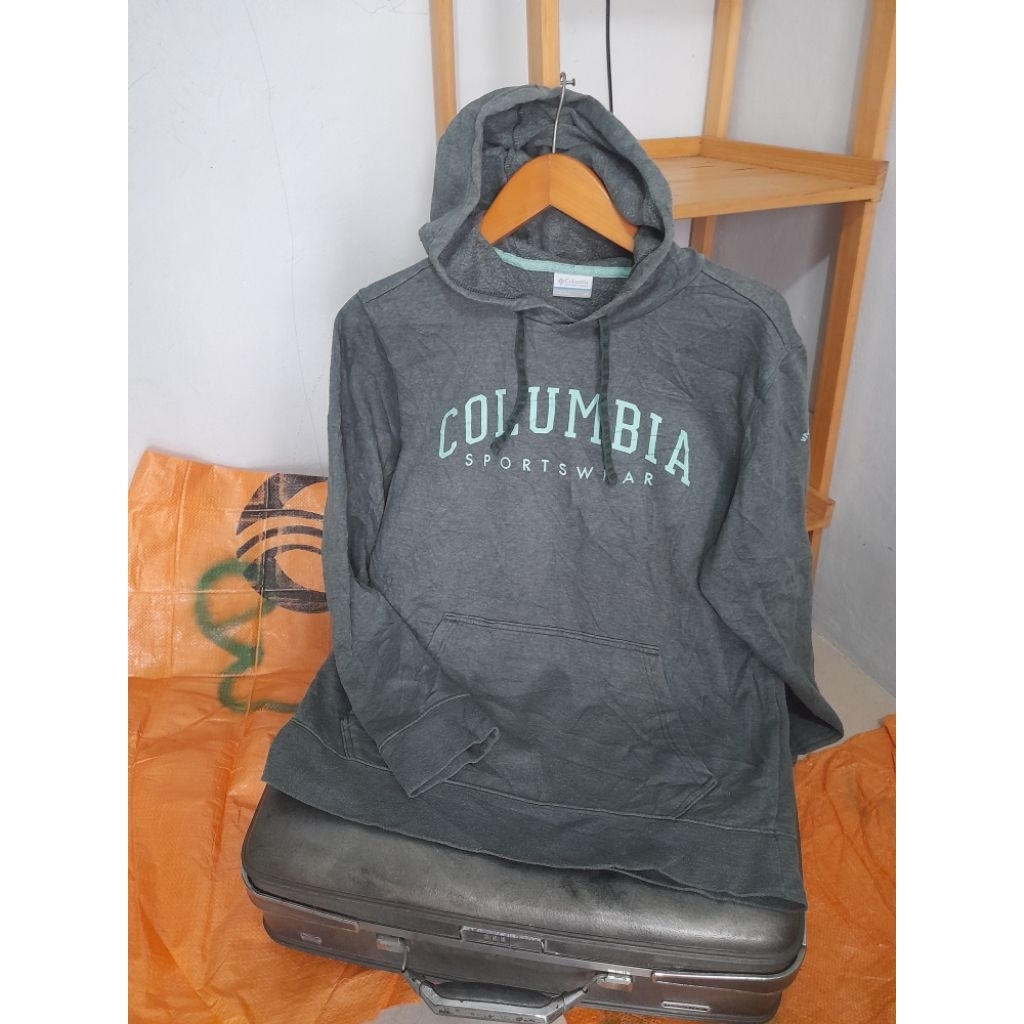 COLUMBIA SPORTWEAR PRELOVED GREY