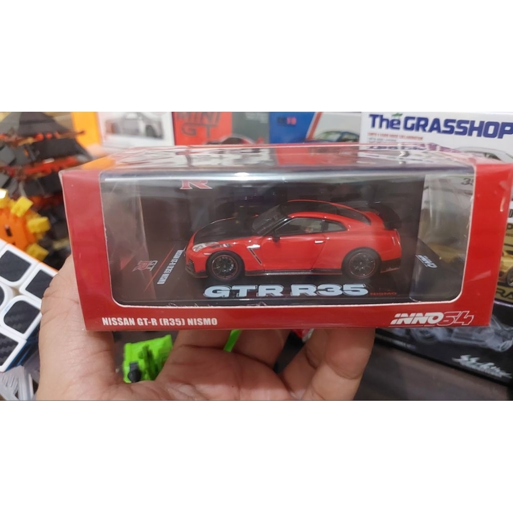 Inno 64 Nissan GTR R35 merah