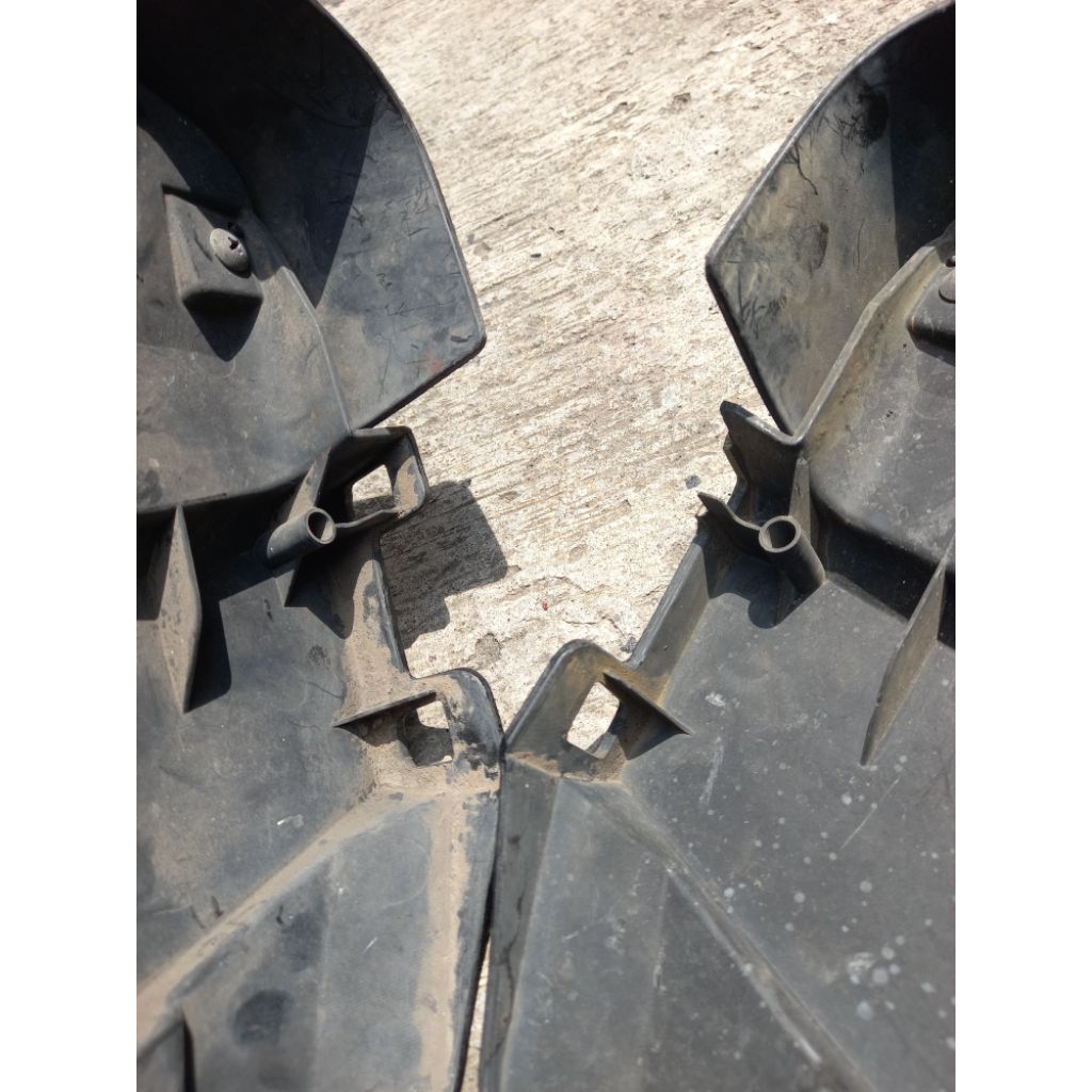 Cover Tepong Samping kanan kiri Yamaha Byson karbu Original secon