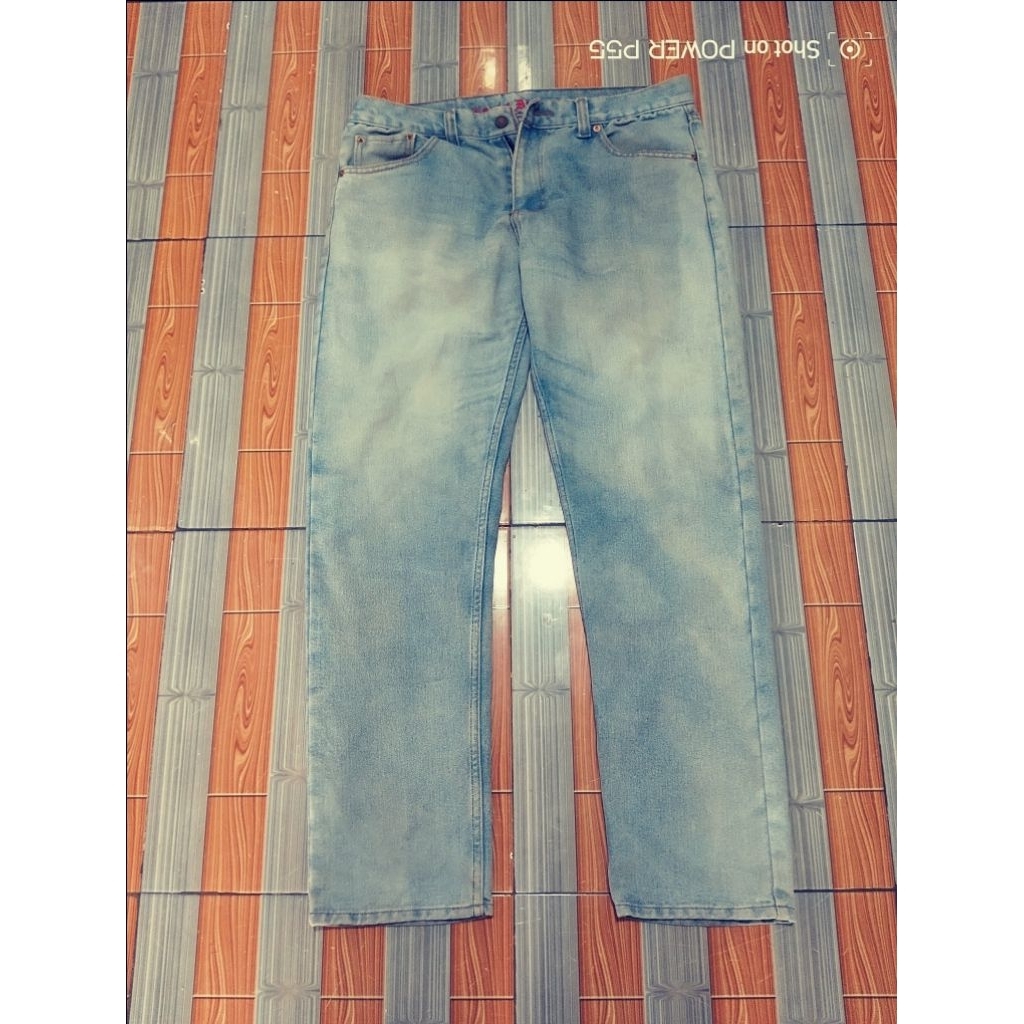 second brand Levis 505 cotton xx masih baru kancing masih rapet