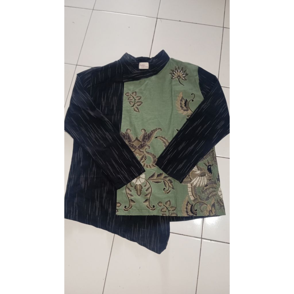 Beskap Blouse Kemeja Basofi Wanita Lurik Hitam Kombinasi Batik Hijau