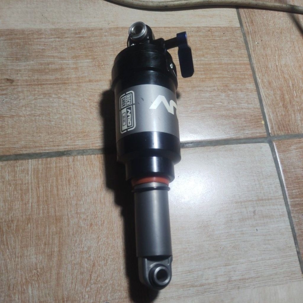 Rearshock RockShox Ario 2.2 Rear Shock RockShox Ario 2.2 190mm