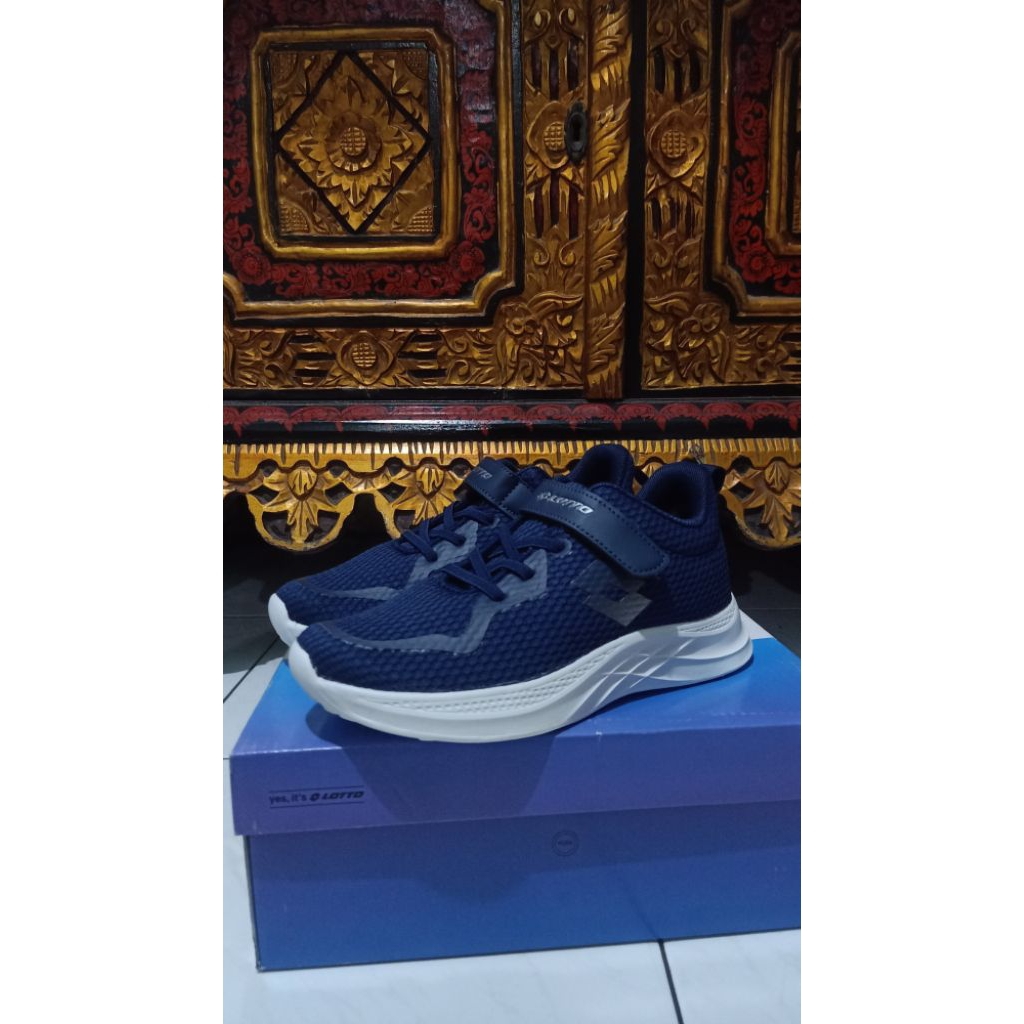 sepatu lotto anak size 34