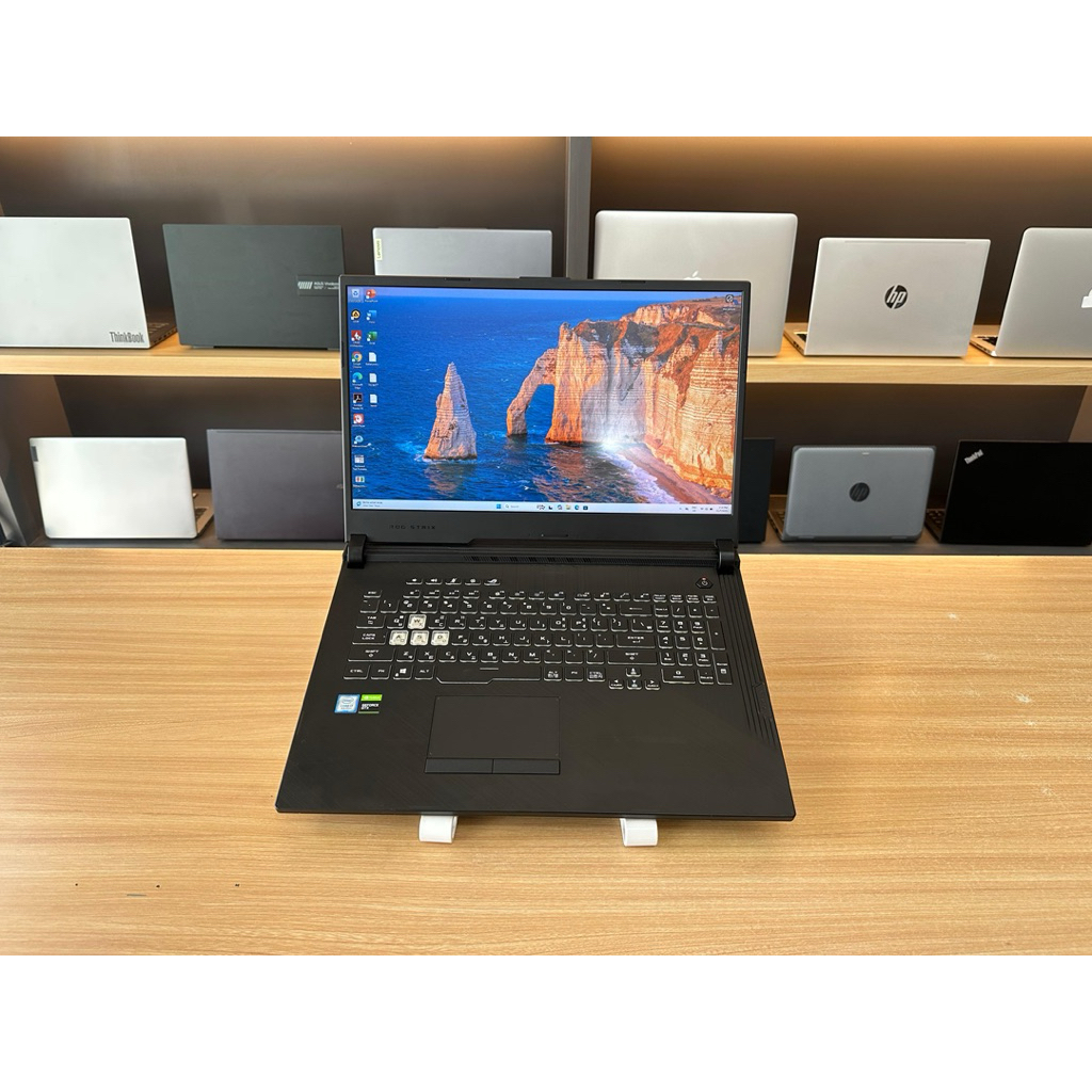 ASUS GAMING ROG STRIX G731GT i7 9750H GTX 1650