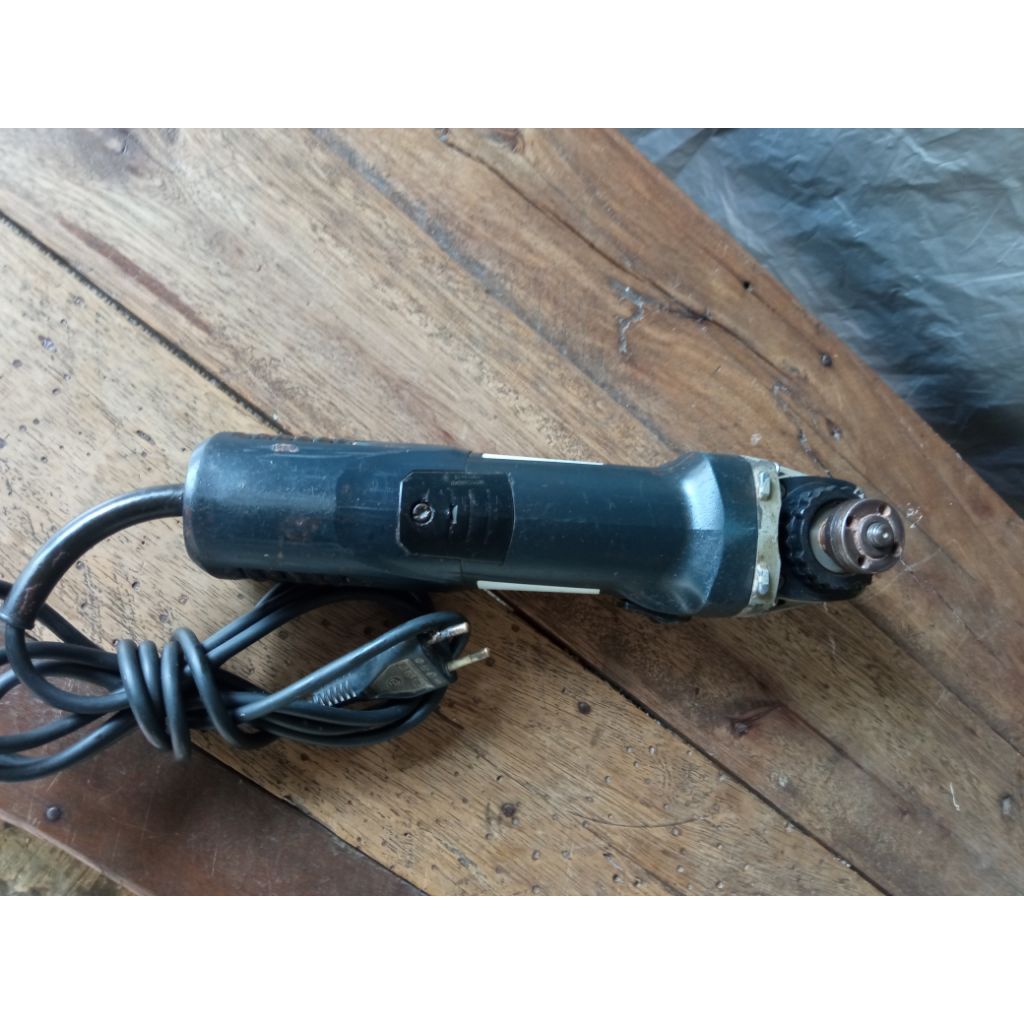 gerinda tangan Bosch type 7-100 kondisi normal bekas baik siap pakai kerja