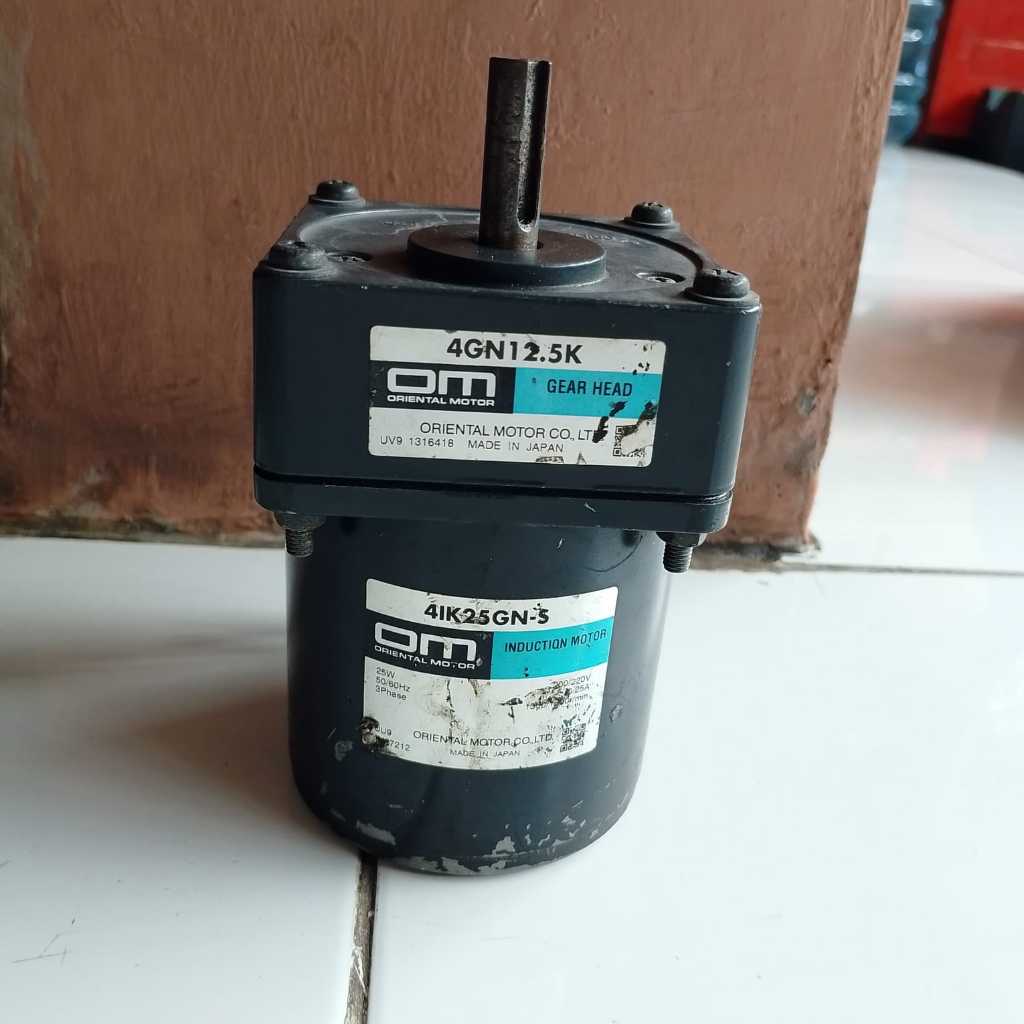 DINAMO GEARBOX 3 PHASE ORIENTAL MOTOR 4GN12.5K