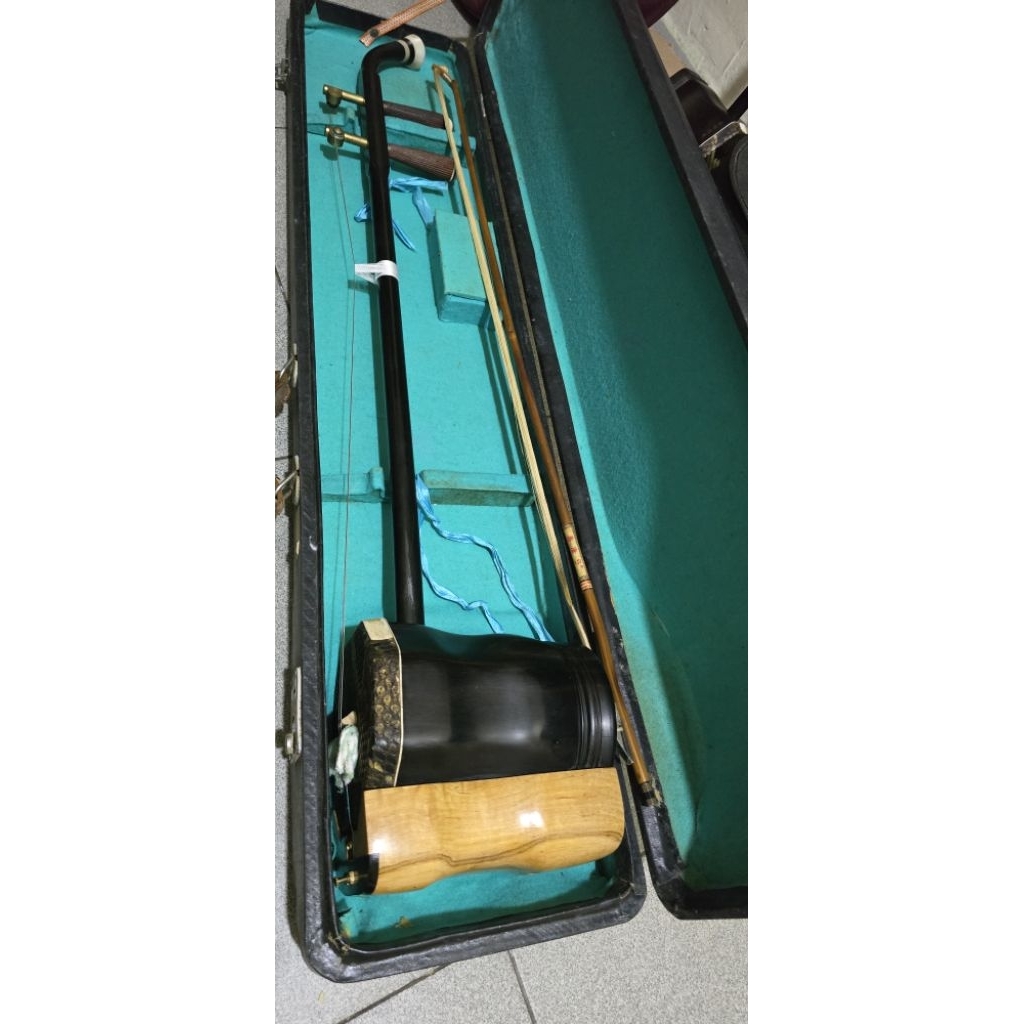 biola china huqin family ,, erhu zhonghu dunhuang