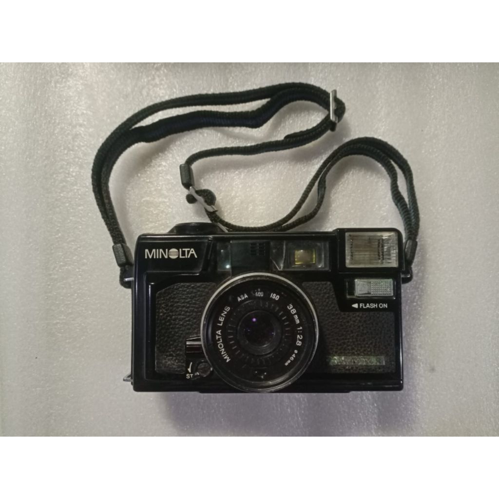 Kamera Minolta HI-MATIC AF2-MD (bahan/parts/kanibal)