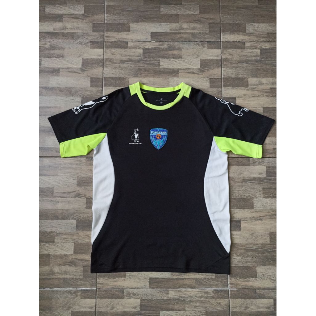 Jersey Yokohama FC training