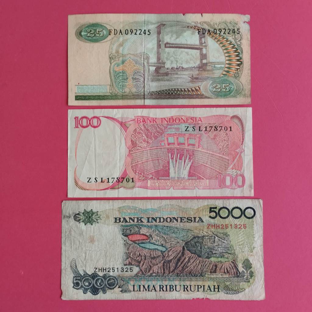 Uang Kuno Kertas Rp 25, Rp 100 Dan Rp 5000 UK 038