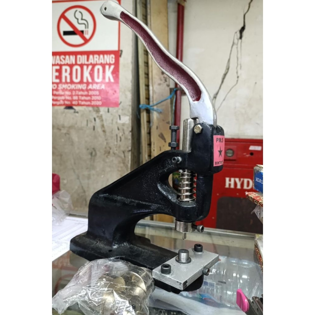 alat pembolong kancing bungkus mata itik