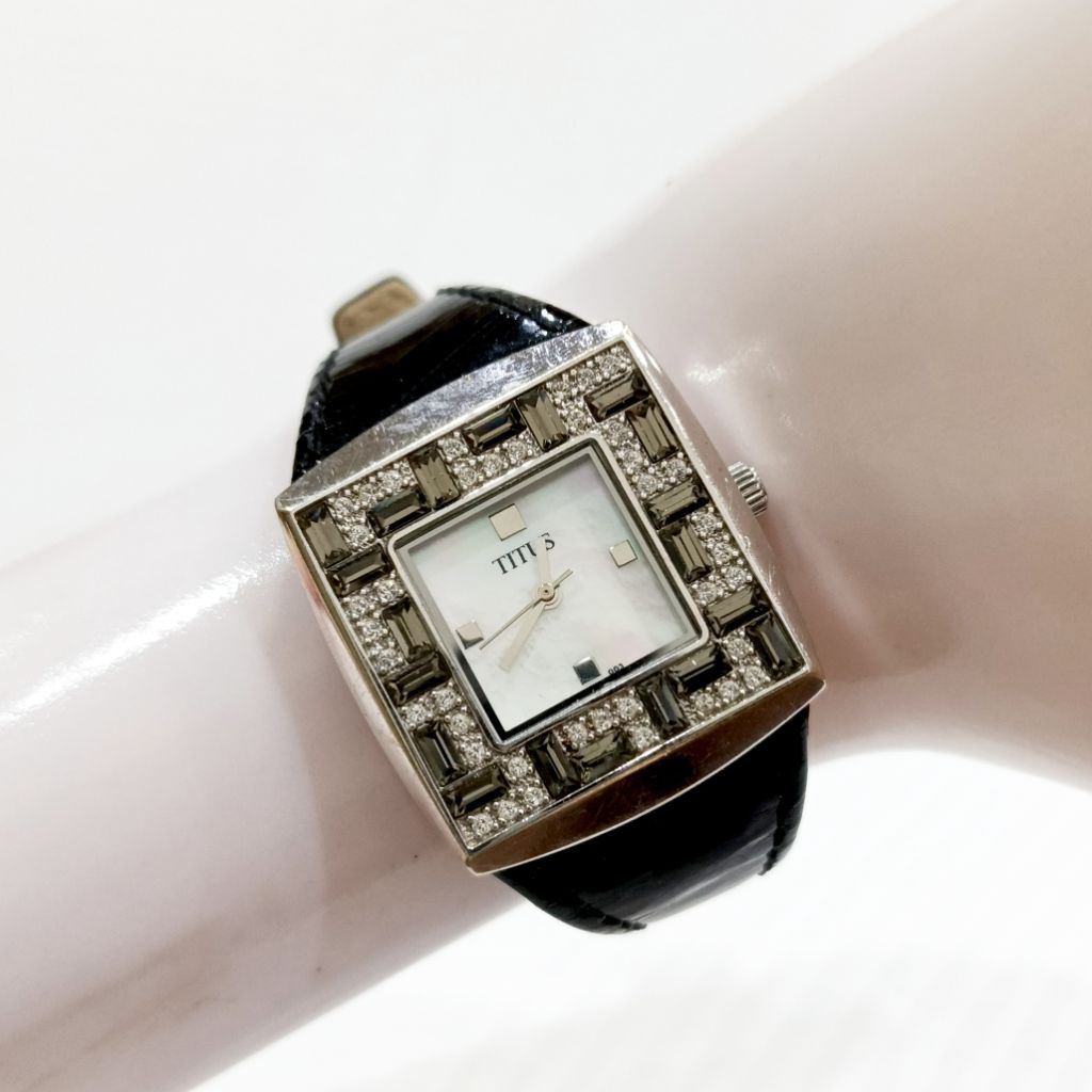 Jam Tangan Titus Square Crystal Black MOP Dial 06-1339 Quartz Watch Wanita Cewek Mewah Elegan Asli