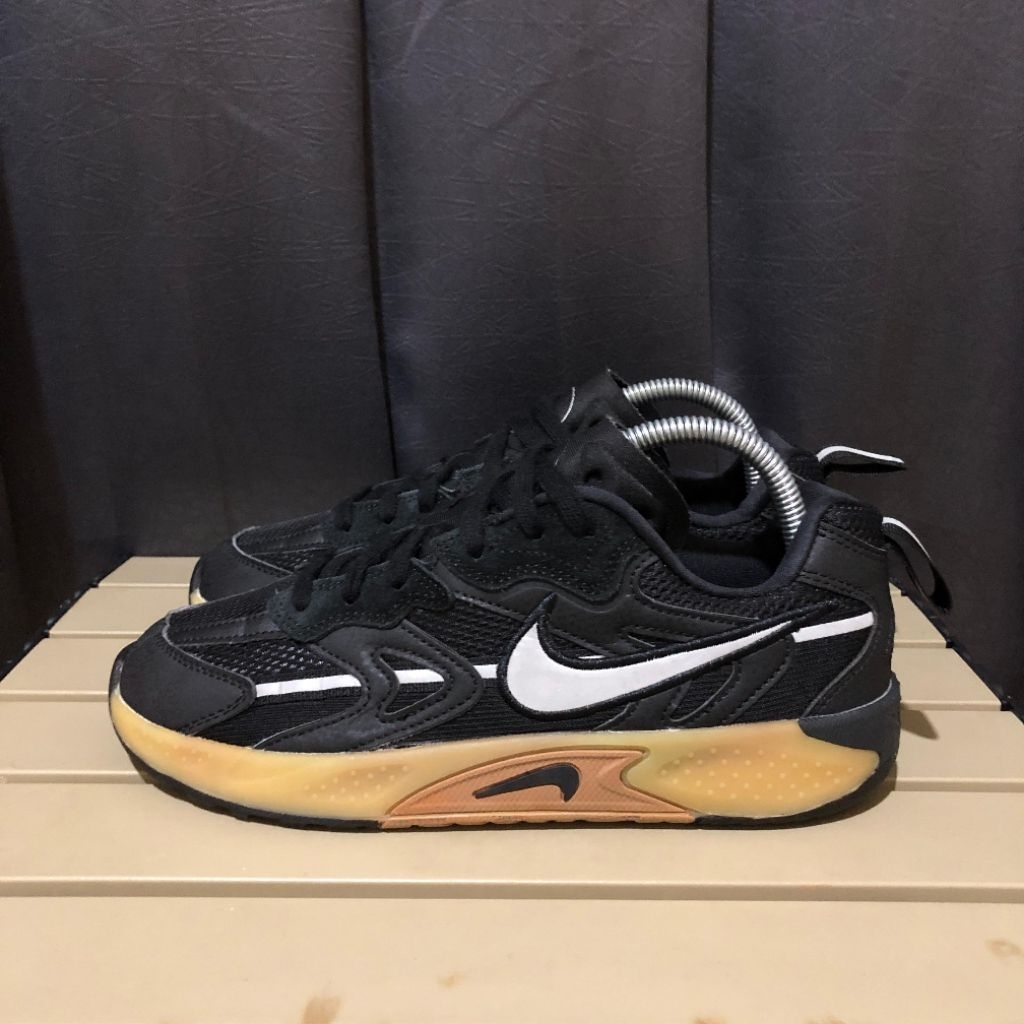 Sepatu Pria Nike Jam