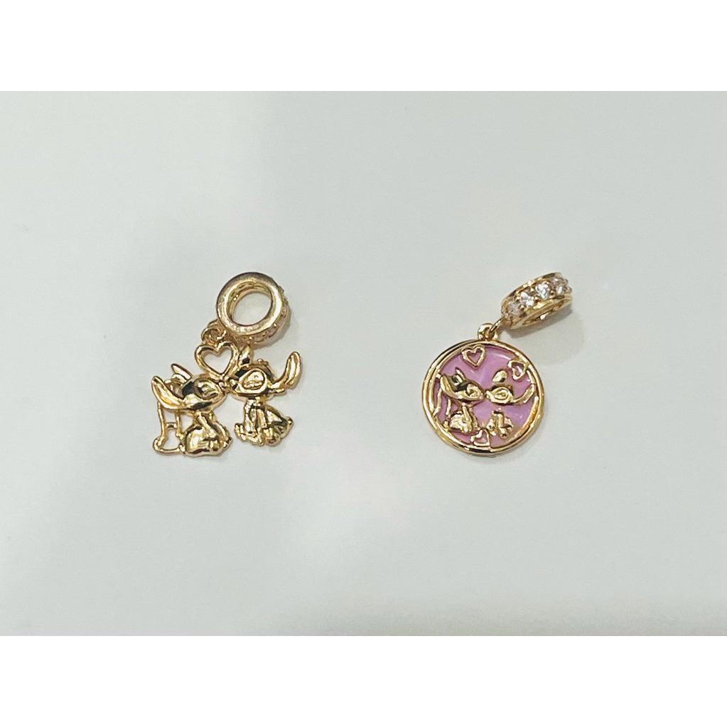 CHARM LIONTIN KALUNG & GELANG DISNEY’S STITCH 8K UBS