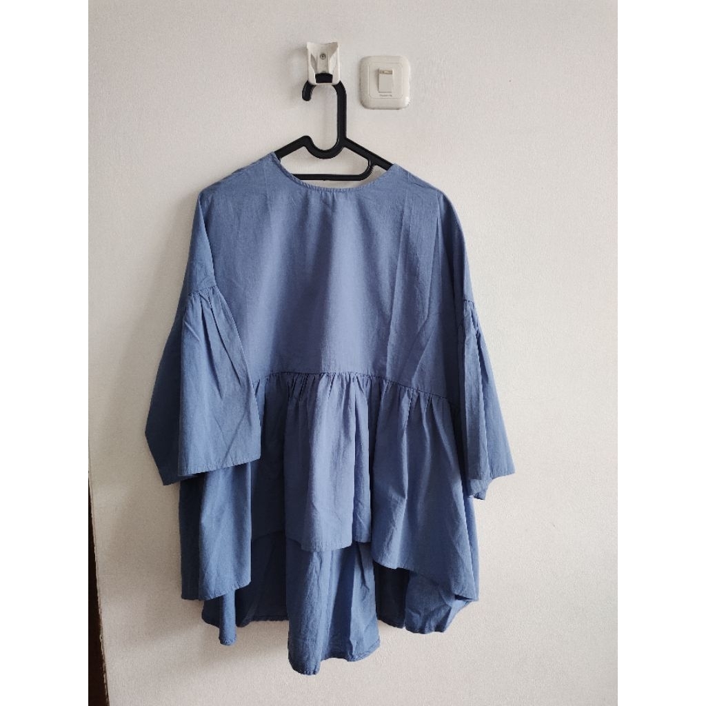 Benang Jarum NAURA BLOUSE SZ M