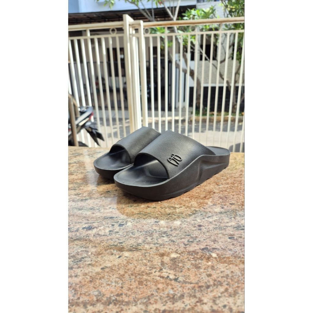 [PRELOVED] Sandal Patrobas Ease Black