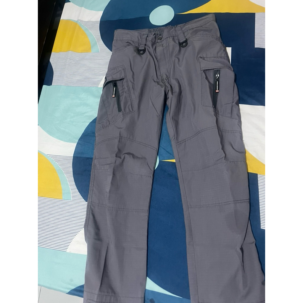 CELANA CARGO TACTICAL BLACKHAWK