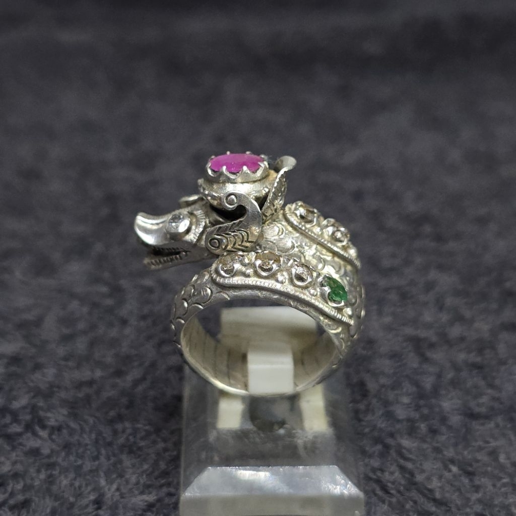 cincin ulan ulan nogo sosro / nogo rojo kembang setaman model antik kuno