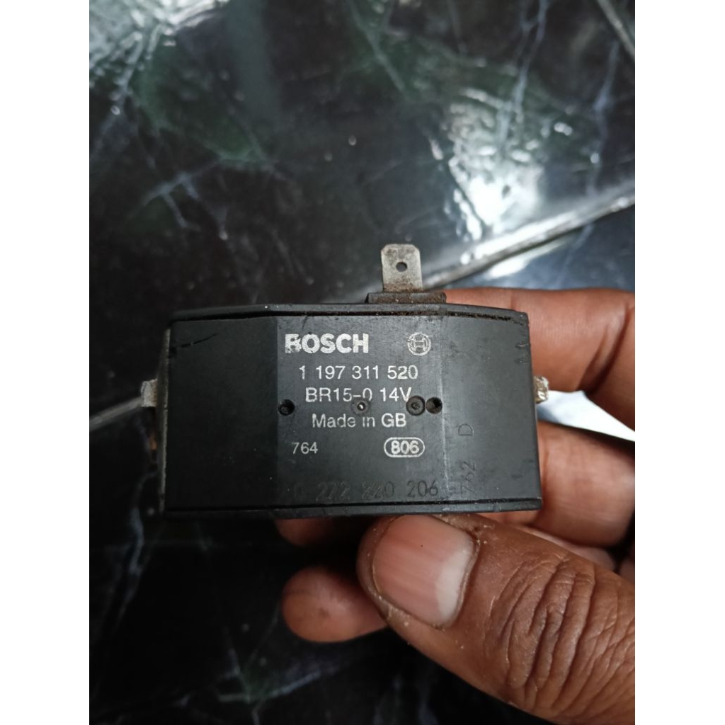 Regulator Alternator Bosch