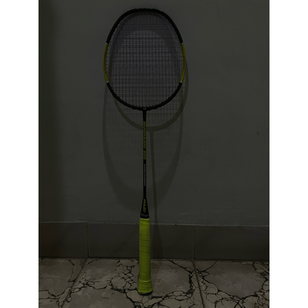 Raket Badminton Free Senar Original Wagi Japan Mushashi 800 Second Bekas Berkualitas