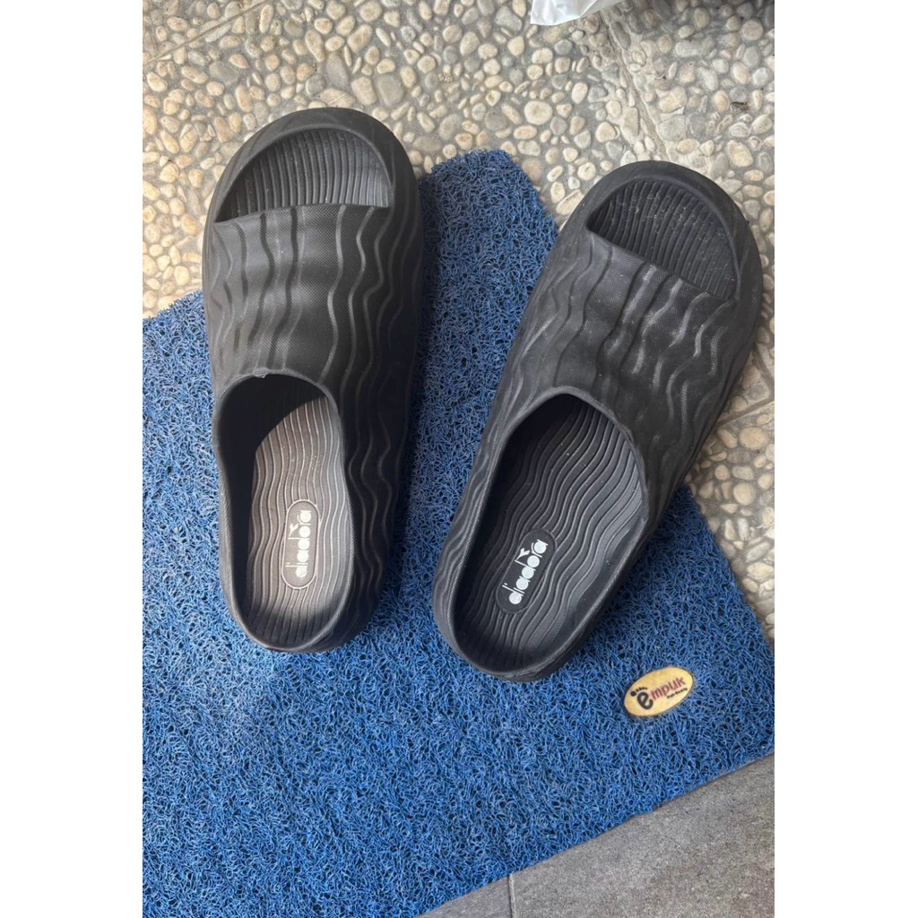 sandal cowok diadora ori