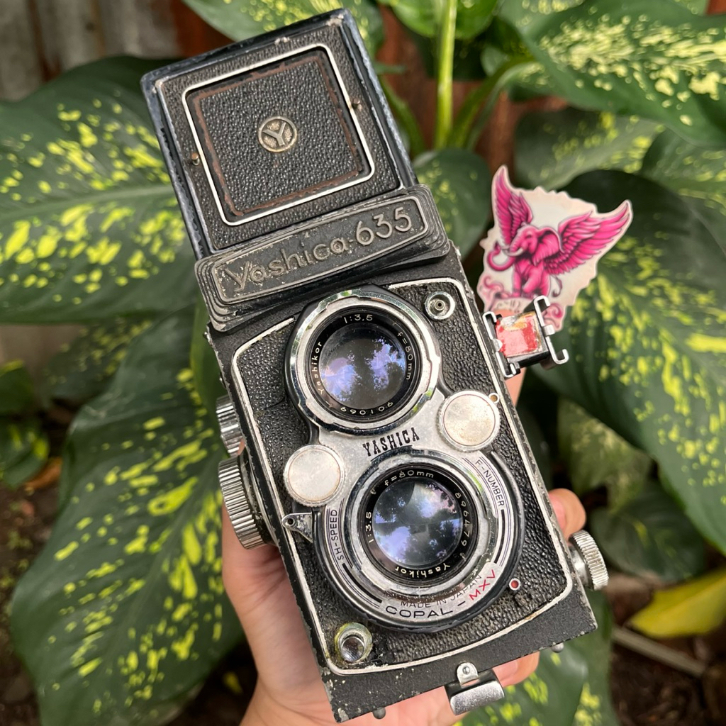 Kamera Analog Yashica 635 Medium Format TLR