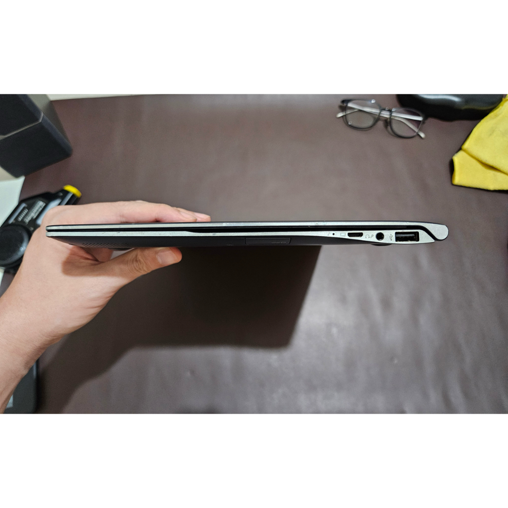 Notebook Laptop Samsung NP900X3C Core i7 Windows ORI