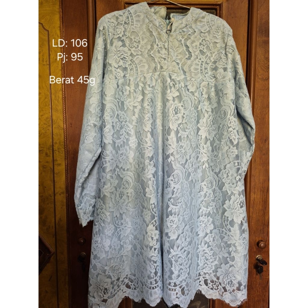 Baju Atasan Renda Pesta