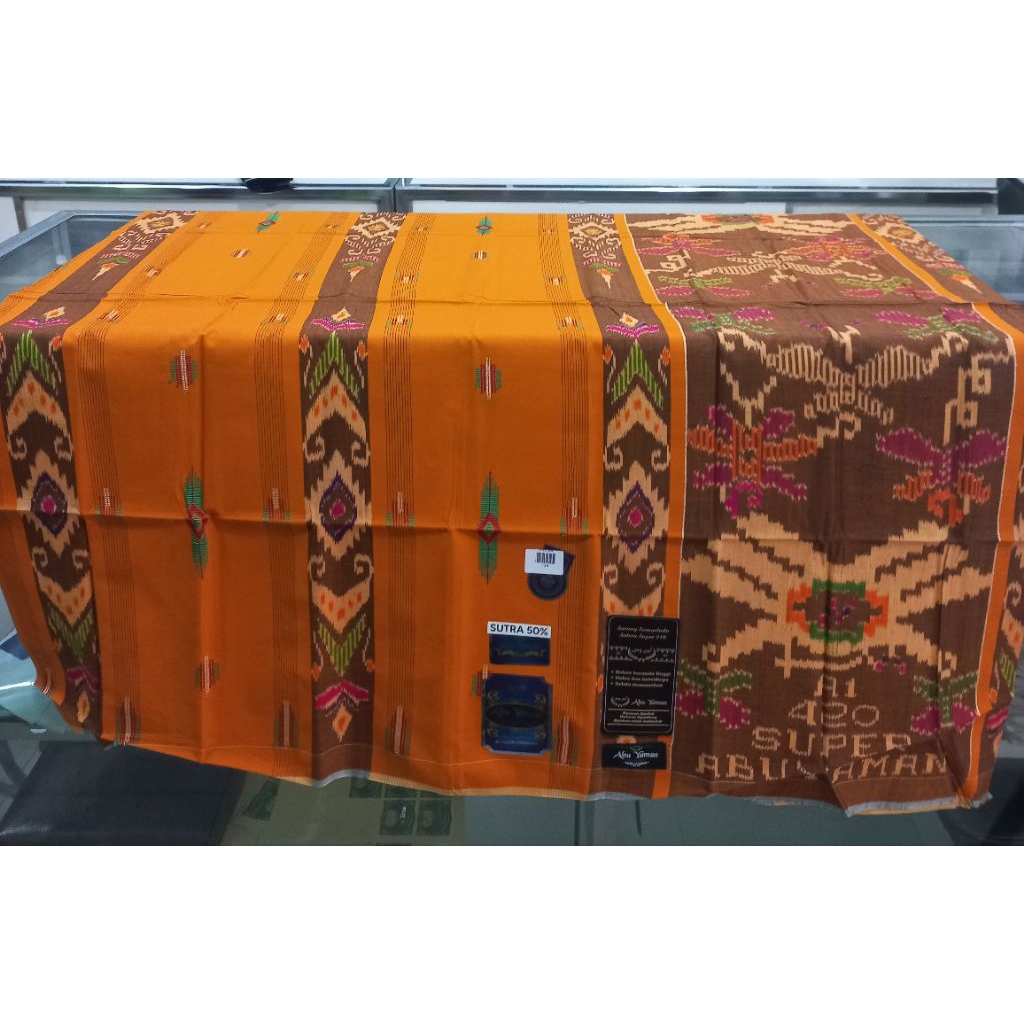 Sarung Abu Yaman songket sutra 50%