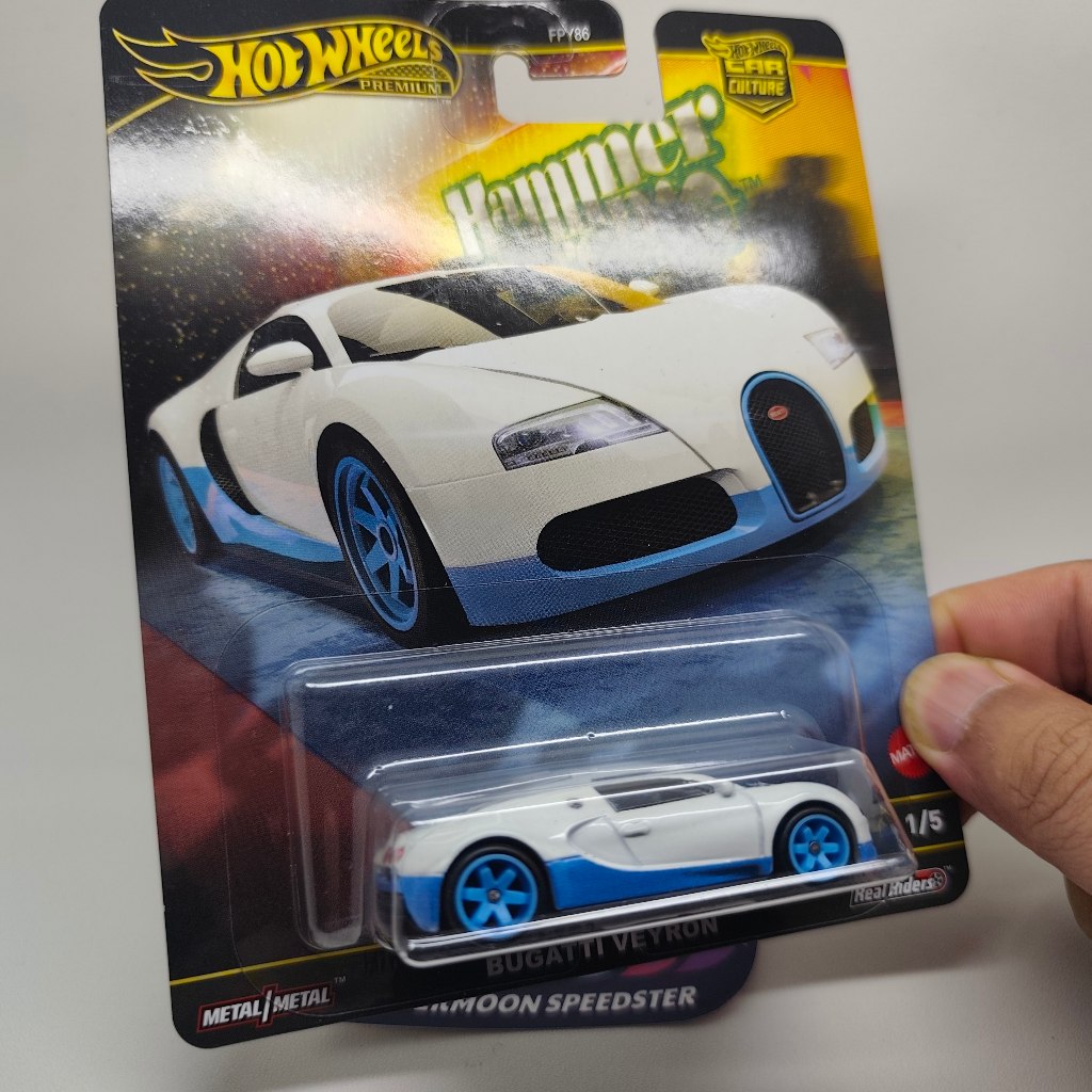 Hot Wheels Premium Bugatti Veyron