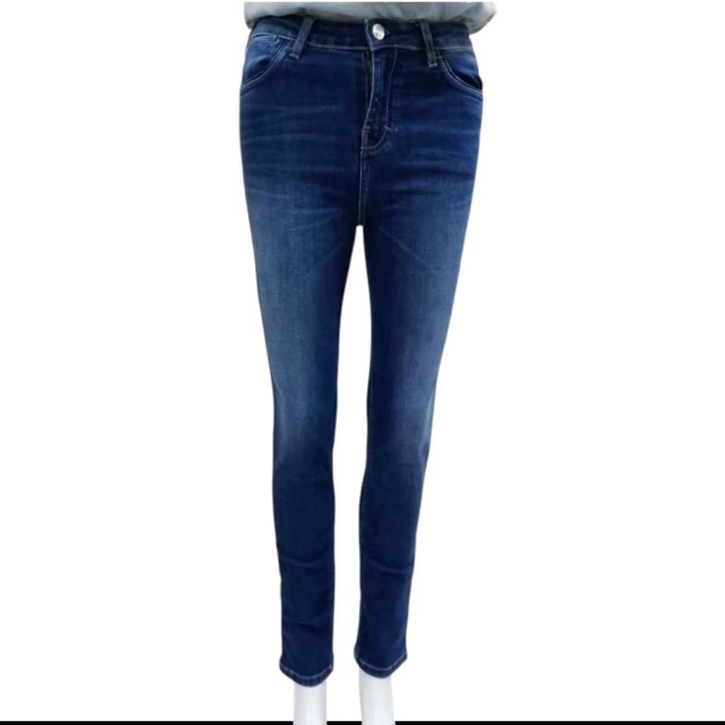 Celana Jeans Standar Cardinal Ladies - RITA