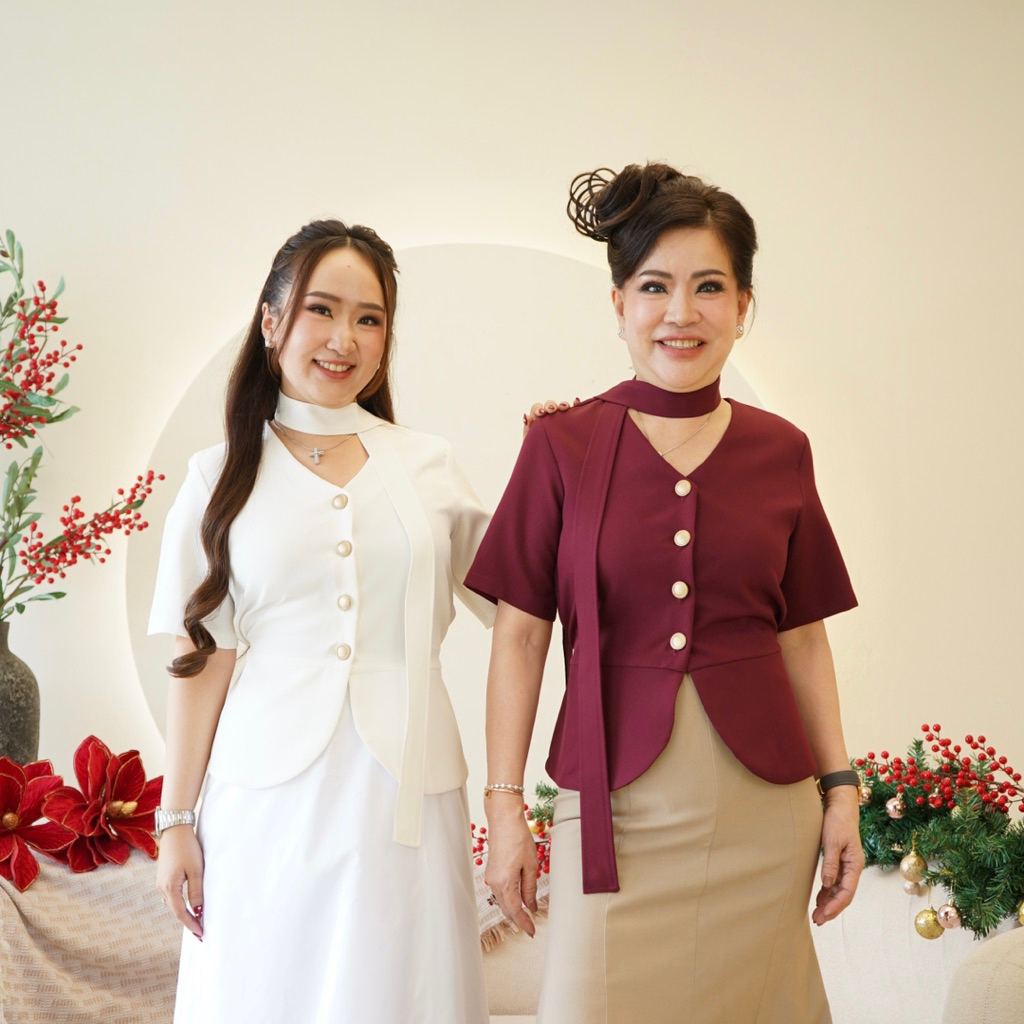 (Victoria Wear House) Davina Top - Baju Atasan Blouse  VNeck Lengan Pendek Kancing Hidup Pakaian Wan