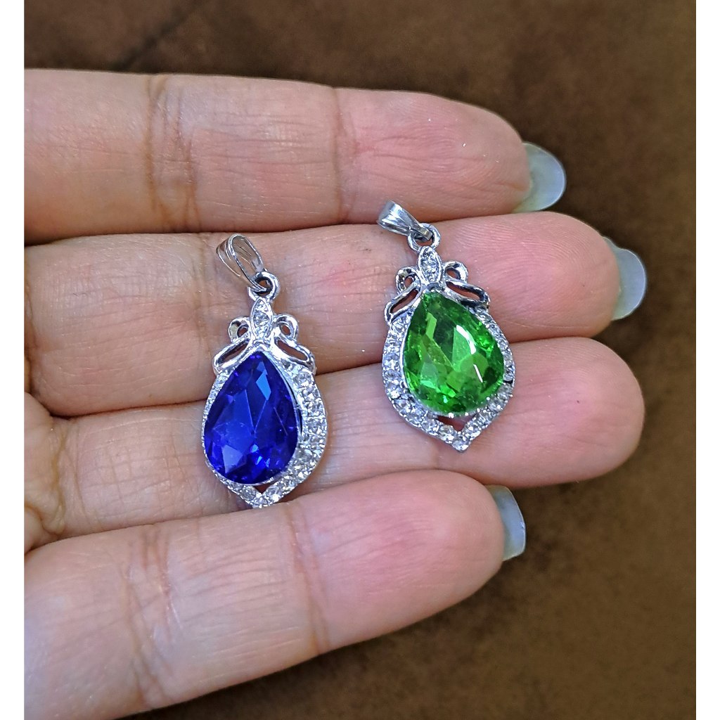 Liontin Batu Perak Biru Hijau Merlyn Kristal Titanium Silver