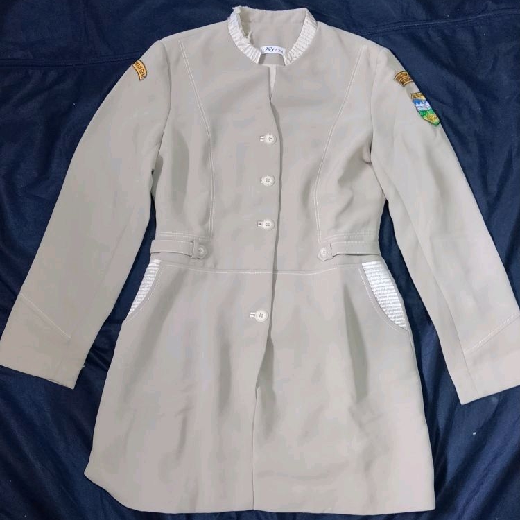 Baju LINMAS / PDH / PNS / ASN / DINAS / Pemda / Kerja / Guru Warna Khaki Atasan Perempuan Preloved