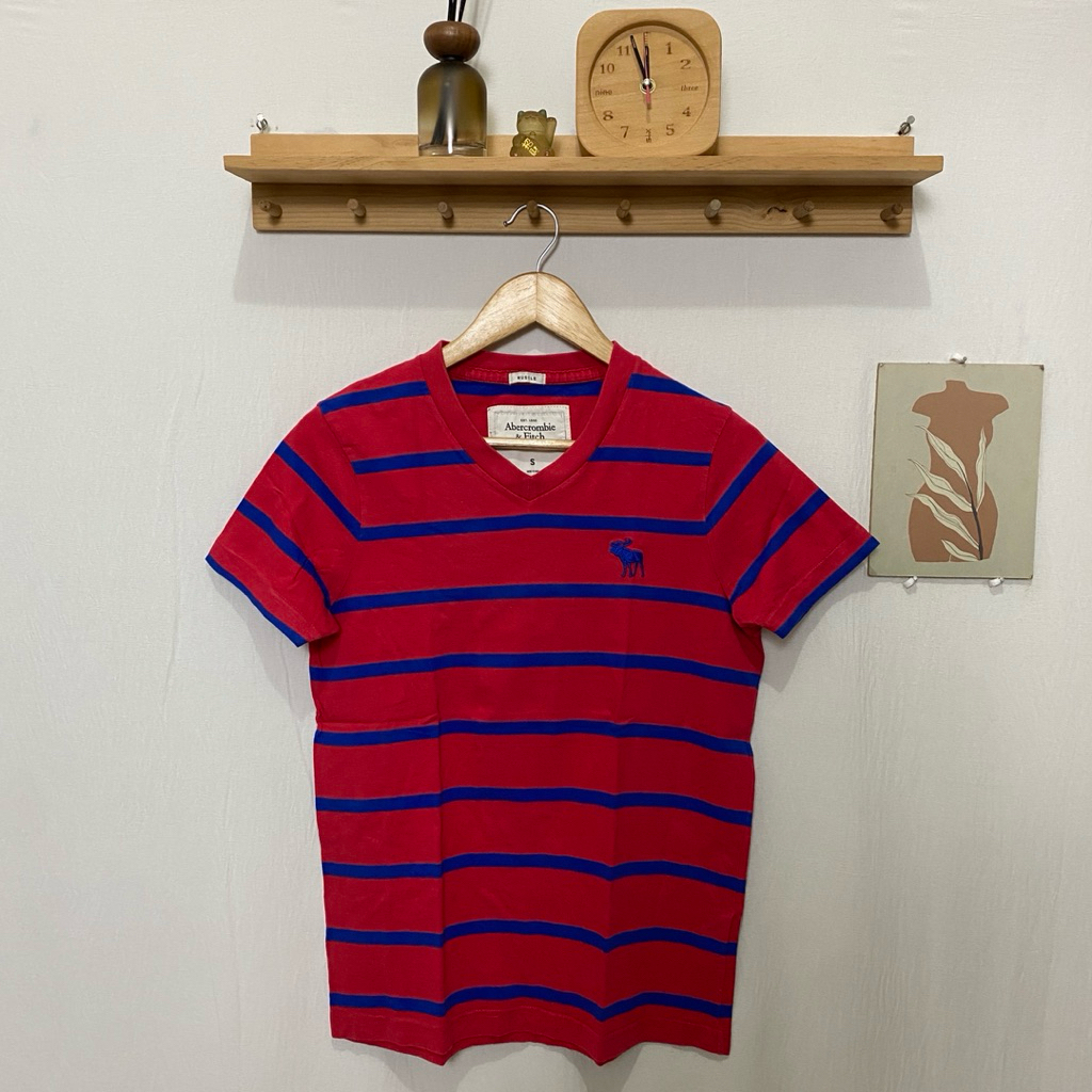 kaos tshirt ABERCROMBIE & FITCH original size S kondisi bagus