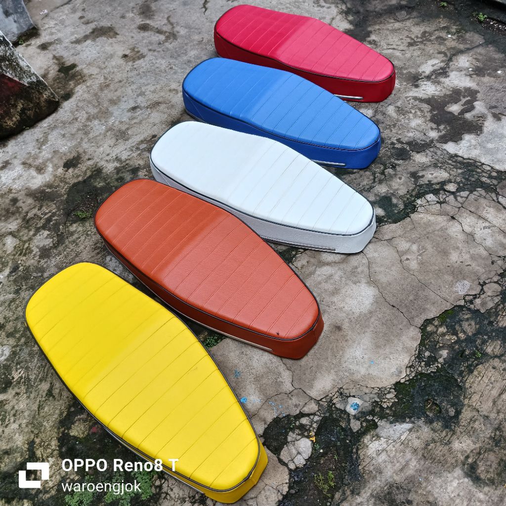 JOK VESPA MODEL SIP (REPLIKA) WARNA SUPER SPRINT BAJAJ VBB