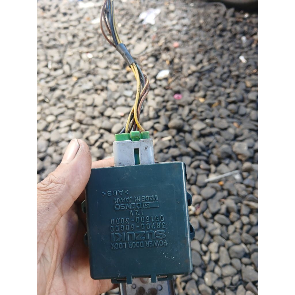 modul doorlock Suzuki Baleno lama