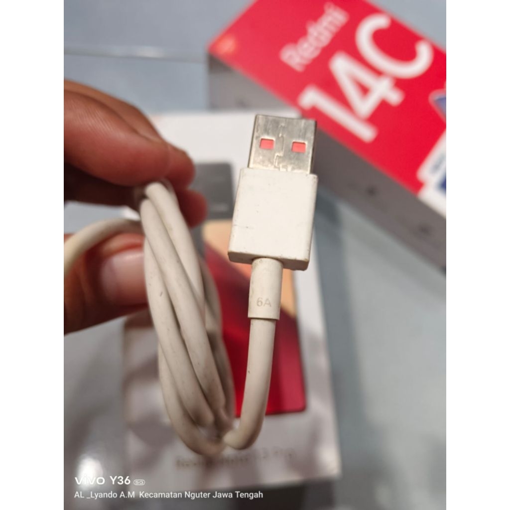Kabel data Original second bawaan Redmi Note 13 Pro