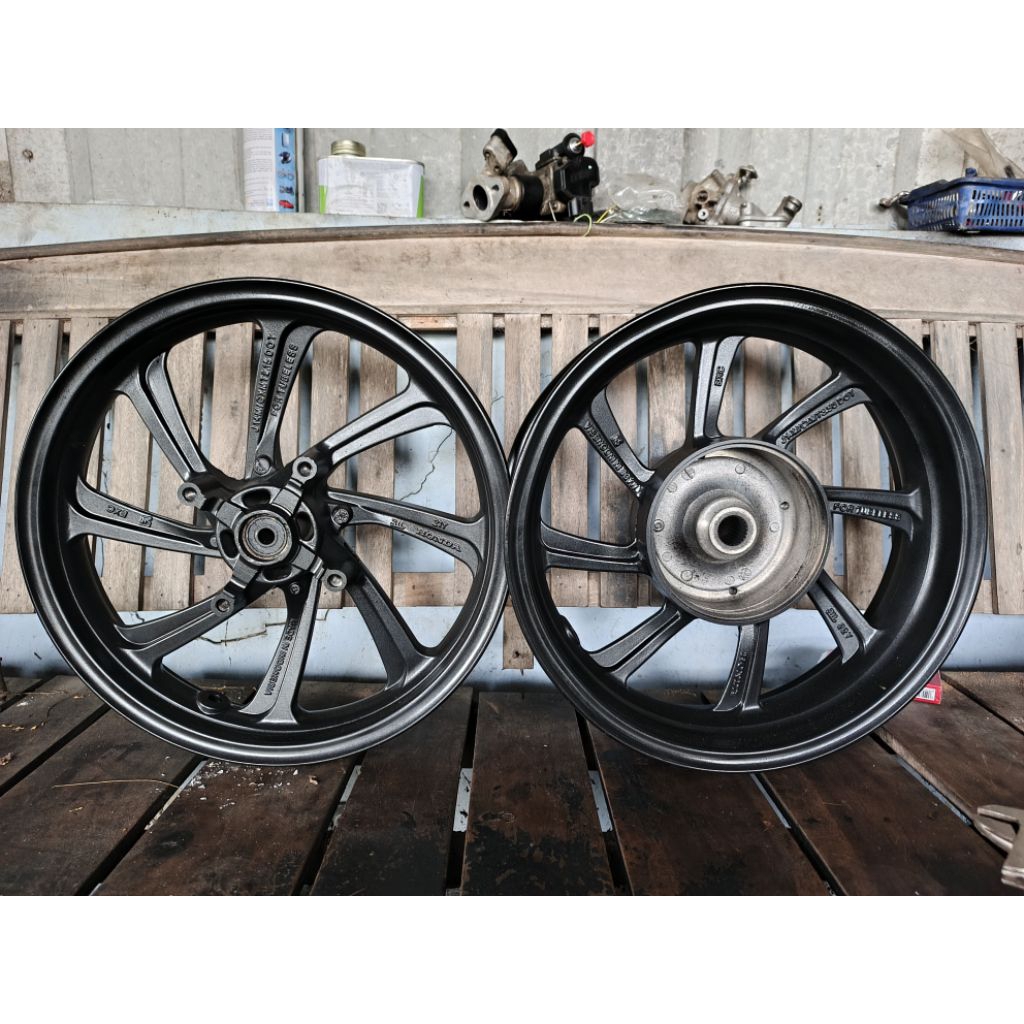 pelk,pelg honda PCX150 ORIGINAL CABUTAN MOTOR MULUS, DEPAN BELAKANG