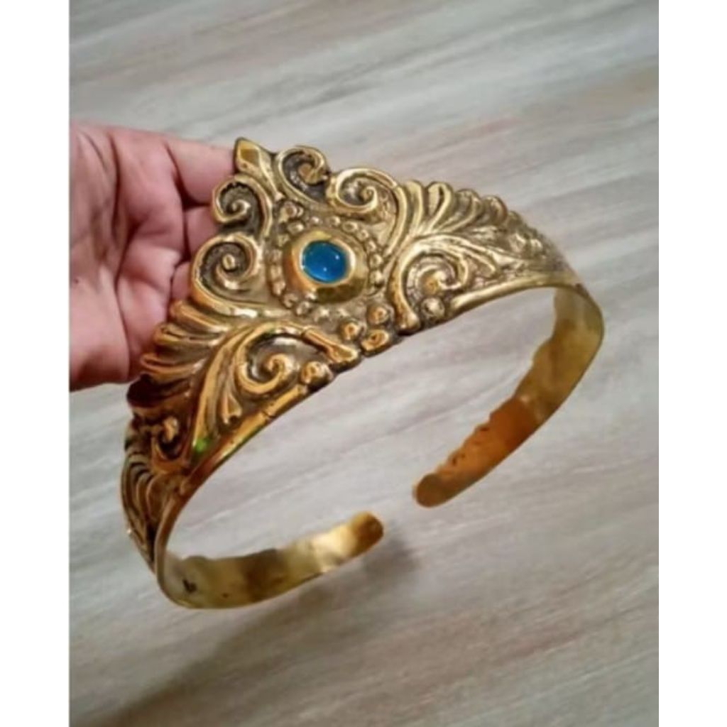 Mahkota Raja Bahan Kuningan