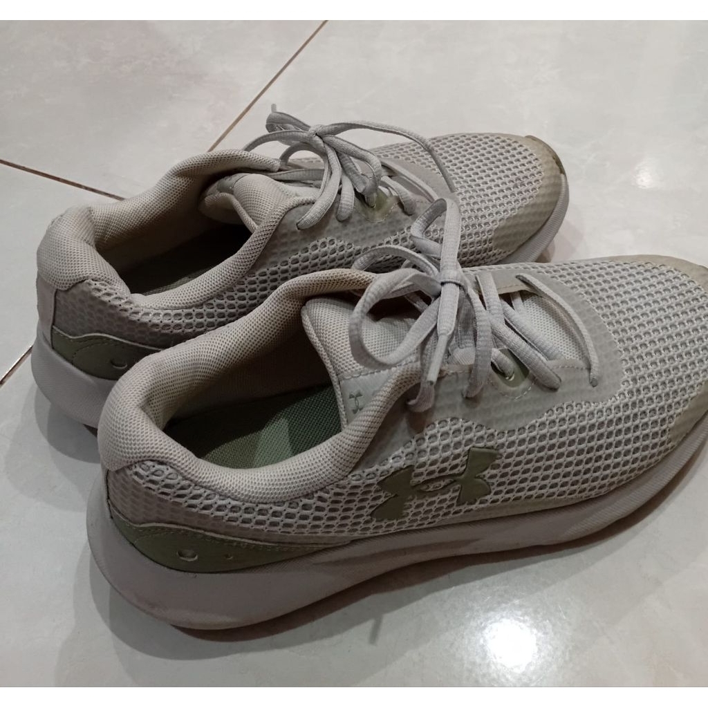 Sepatu Kets Olahraga Under Armour Preloved – Original, Ringan & Nyaman