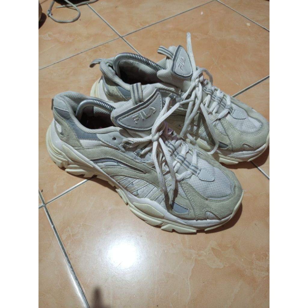 Sepatu FILA INTERATION LIGHT GREY Second Brand Original Size 42