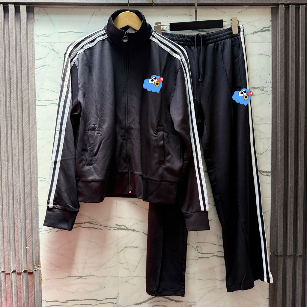 Tiga List Training Set Jaket + Celana Panjang