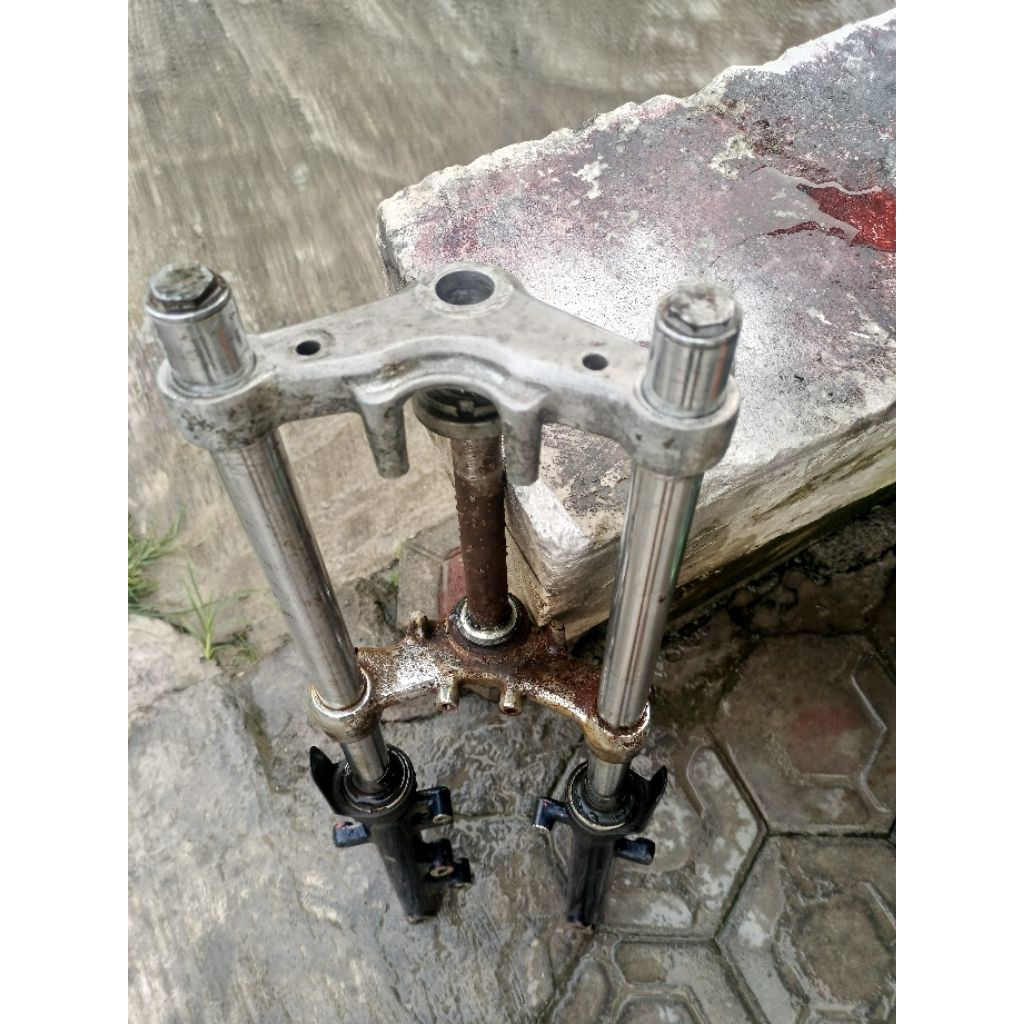 shock depan suzuki satria fu original shock depan satria fu ori