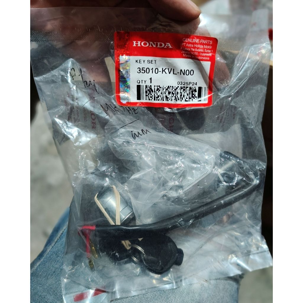 35010KVLN00 Kunci Kontak (Key Set) Honda Supra X 125 35010-KVL-N00